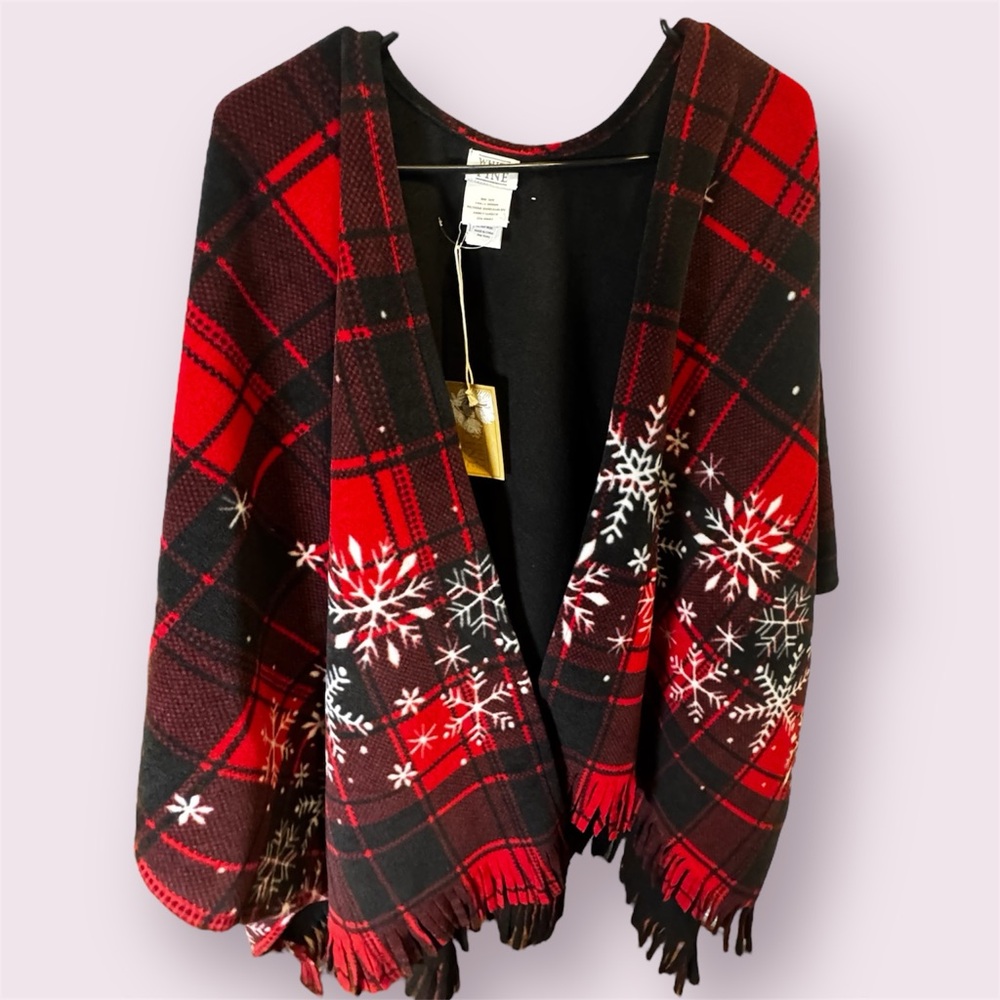 White Pine NWT Red Plaid Snowflake Fringe Shawl Wrap One Size